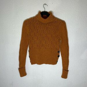 Woman’s Apt. 9 Turtle Neck Sweater Size Sm